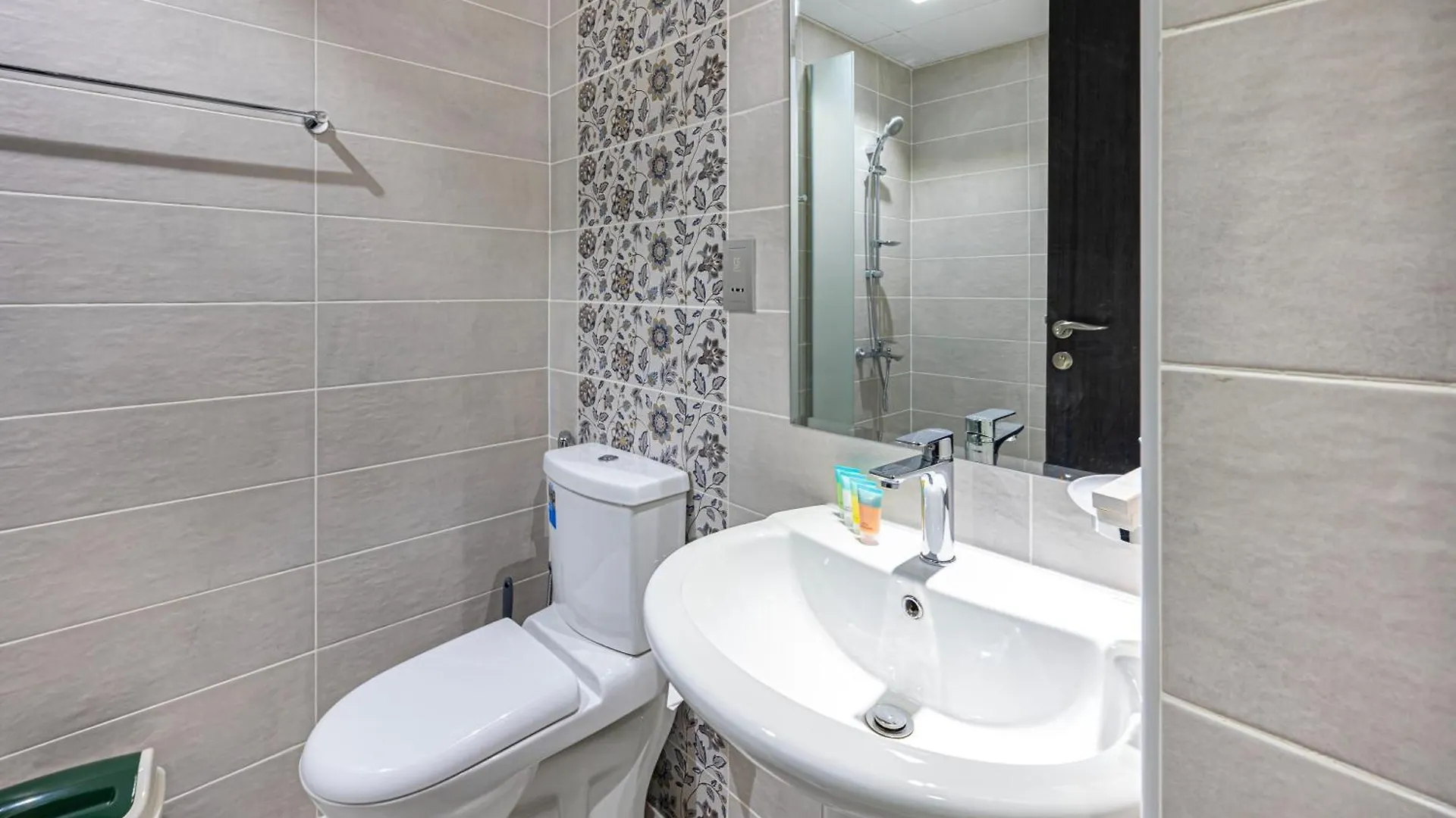 Chic Studio Retreat In The Heart Of Dubailand Dubai