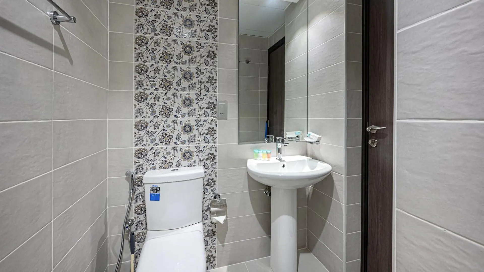 Chic Studio Retreat In The Heart Of Dubailand 0*, Dubai